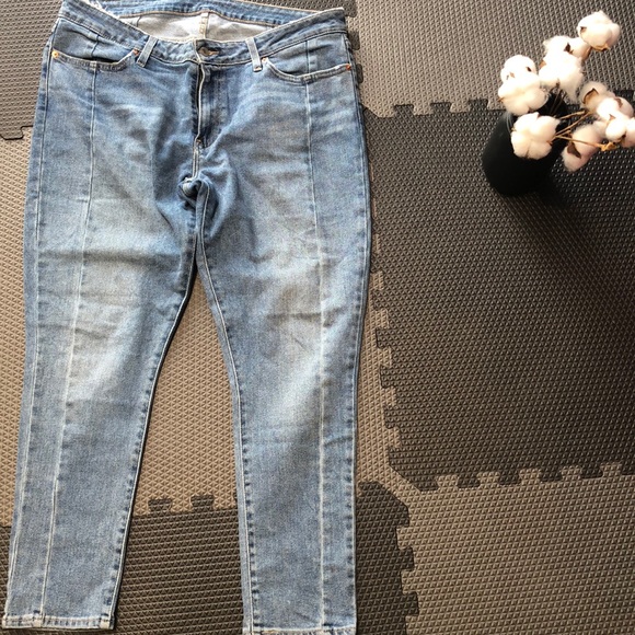 Women’s Levi’s - Picture 9 of 12